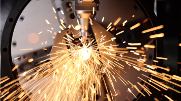 Coment&aacute;rio do cliente: Oito m&aacute;quinas de corte a laser TUBE, MP6012D