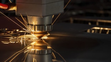 Corte a laser de chapas met&aacute;licas: um guia completo sobre os princ&iacute;pios b&aacute;sicos